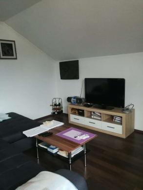 Gepflegte 1-Zimmer-Wohnung in ruhiger Lage, 47447 Moers, Dachgeschosswohnung