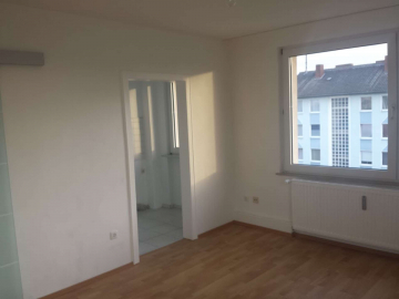 Gepflegte 3-Zimmer-Wohnung mit Balkon, 47506 Neukirchen-Vluyn, Etagenwohnung