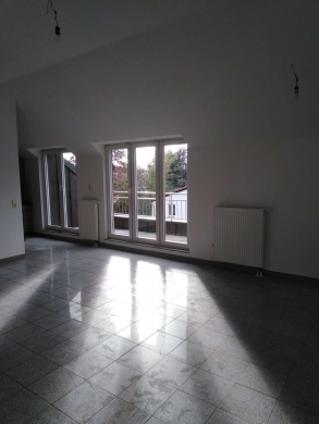 großzügige Dachgeschosswohnung mit Balkon, 47475 Kamp-Lintfort, Dachgeschosswohnung