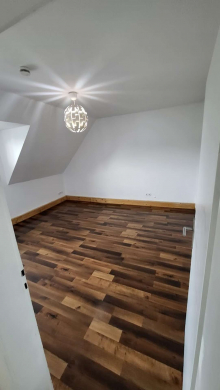 Helle 3-Zimmer-Wohnung mit 77 m² in Duisburg – zentral & gut geschnitten, 47198 Duisburg, Dachgeschosswohnung