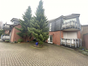 Schöne 2-Zimmer-Wohnung mit Balkon und neu verlegten Bodenbelag, 47198 Duisburg, Etagenwohnung