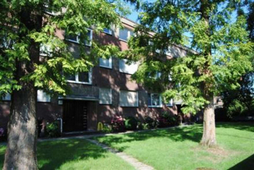 Sicher vermietete 3- Zimmer Erdgeschosswohnung mit zwei Balkone in gefragter Lage, 47443 Moers, Erdgeschosswohnung