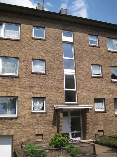 Schöne Wohnung mit Balkon Schöne Wohnung mit Balkon, 47198 Duisburg, Etagenwohnung