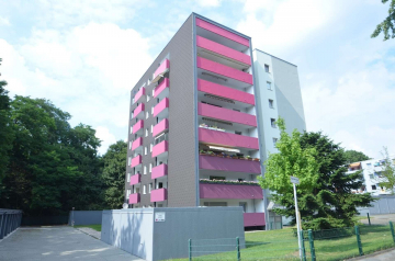Helle, renovierte 3-Zimmerwohnung mit Balkon in toller Rheinlage., 47059 Duisburg, Etagenwohnung