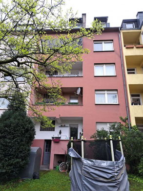 Schöne Dreizimmerwohnung mit Balkon, 47057 Duisburg, Etagenwohnung