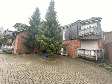 Schöne, helle Wohnung in Homberg zu vermieten, 47198 Duisburg, Dachgeschosswohnung